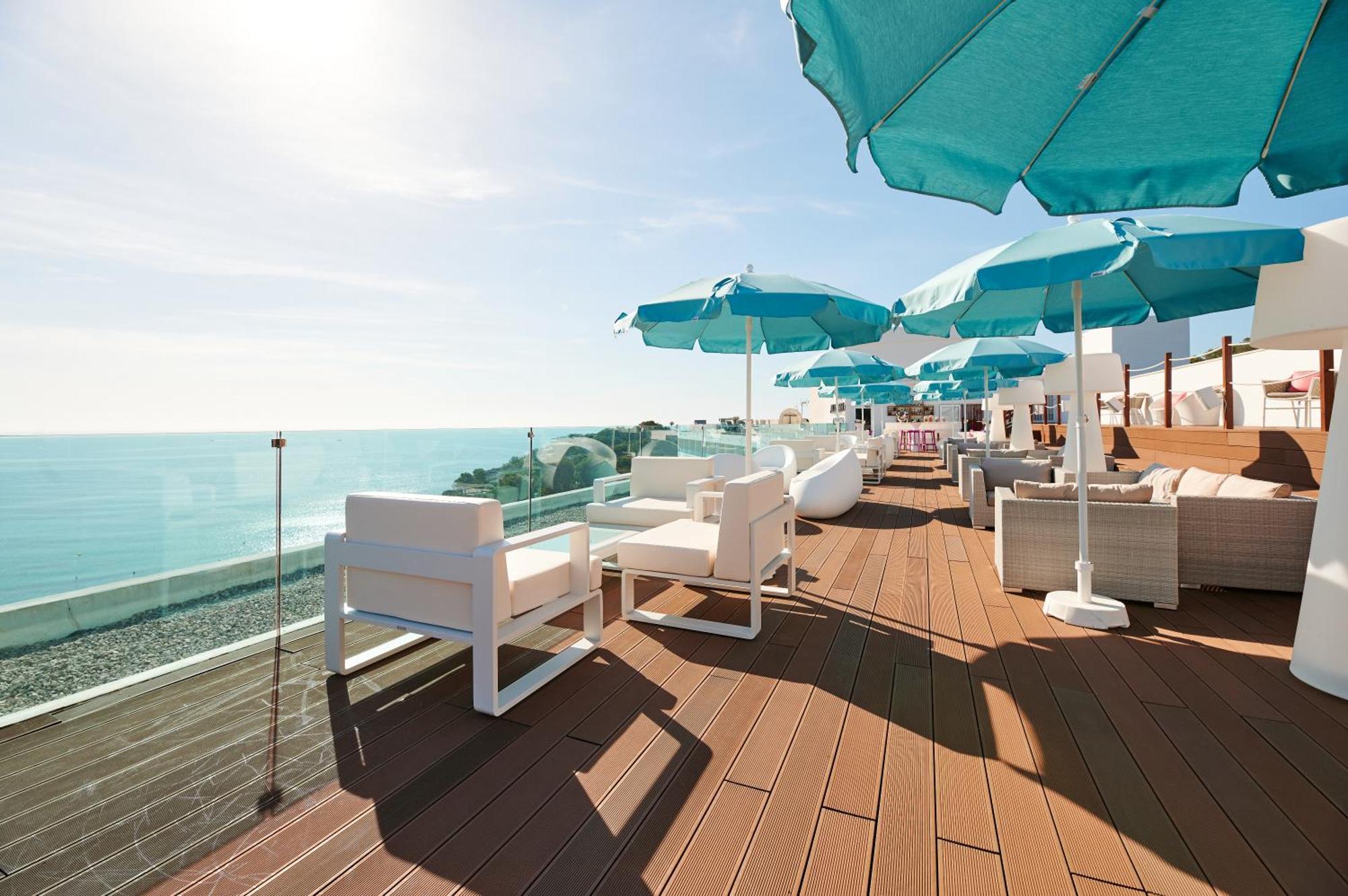 Отель Aluasoul Carolina - Adults Only Фонт-де-Са-Кала Экстерьер фото