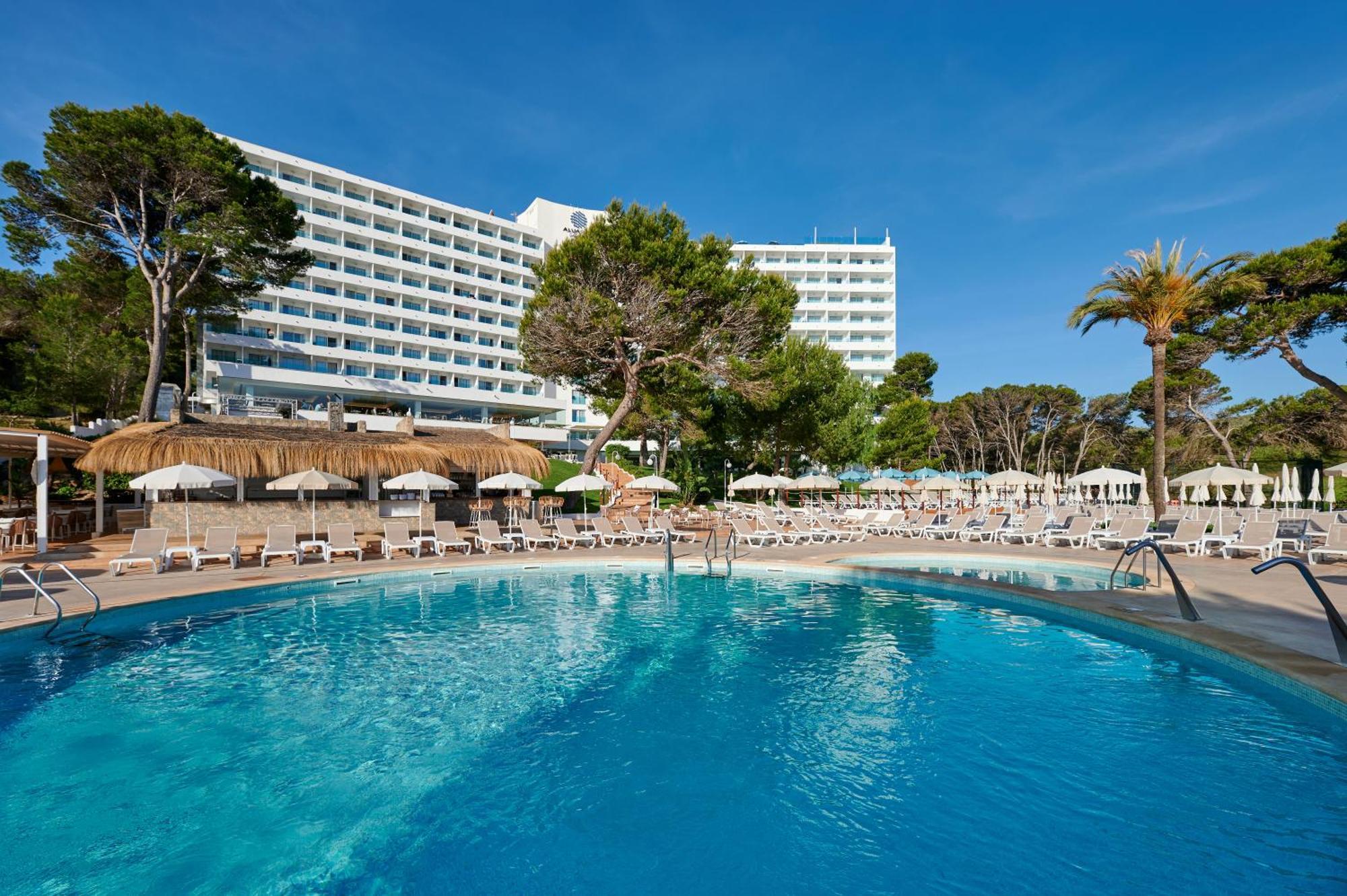 Отель Aluasoul Carolina - Adults Only Фонт-де-Са-Кала Экстерьер фото
